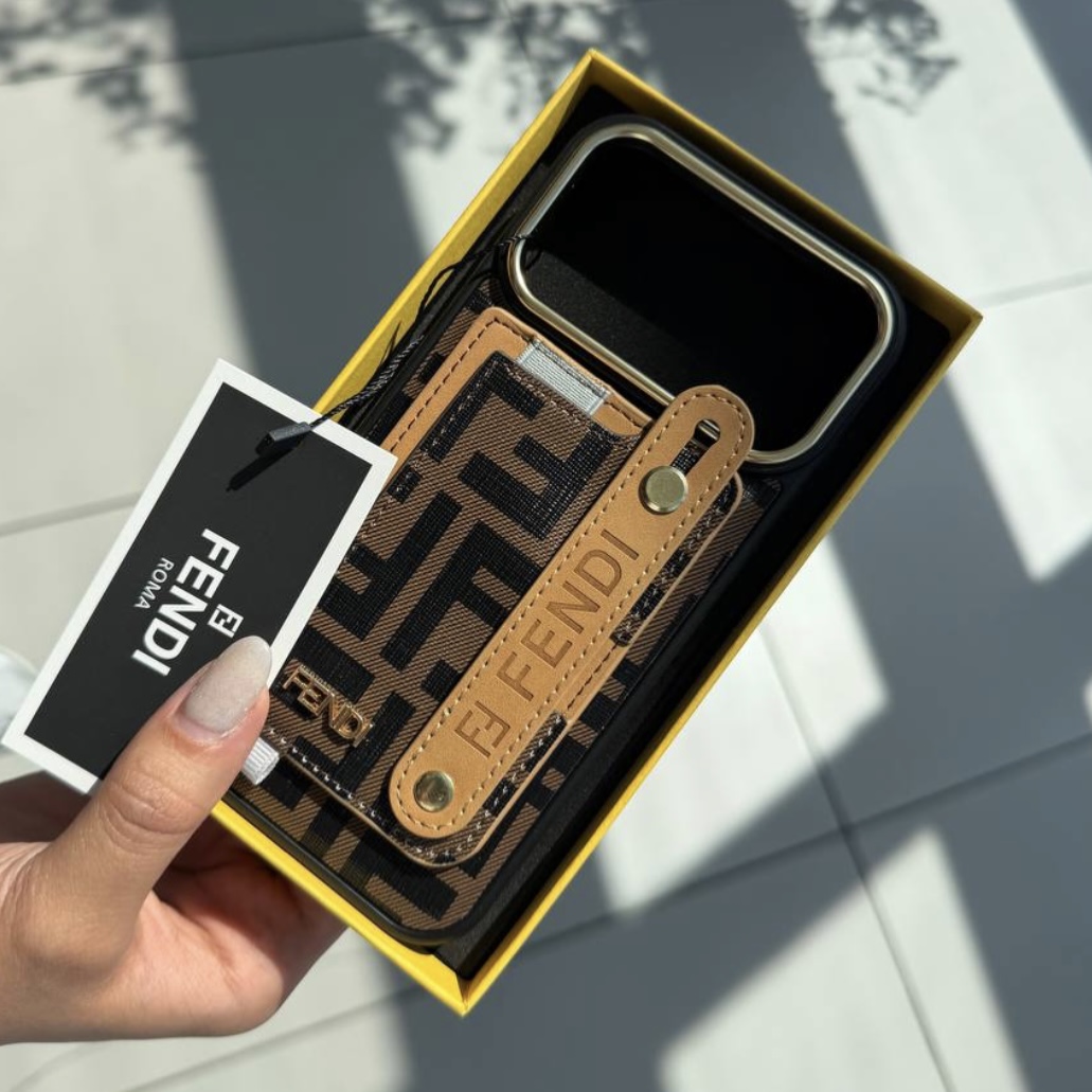 گارد LuxePocket (Fendi)