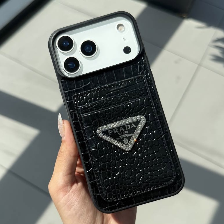 گارد Prada leather wallet