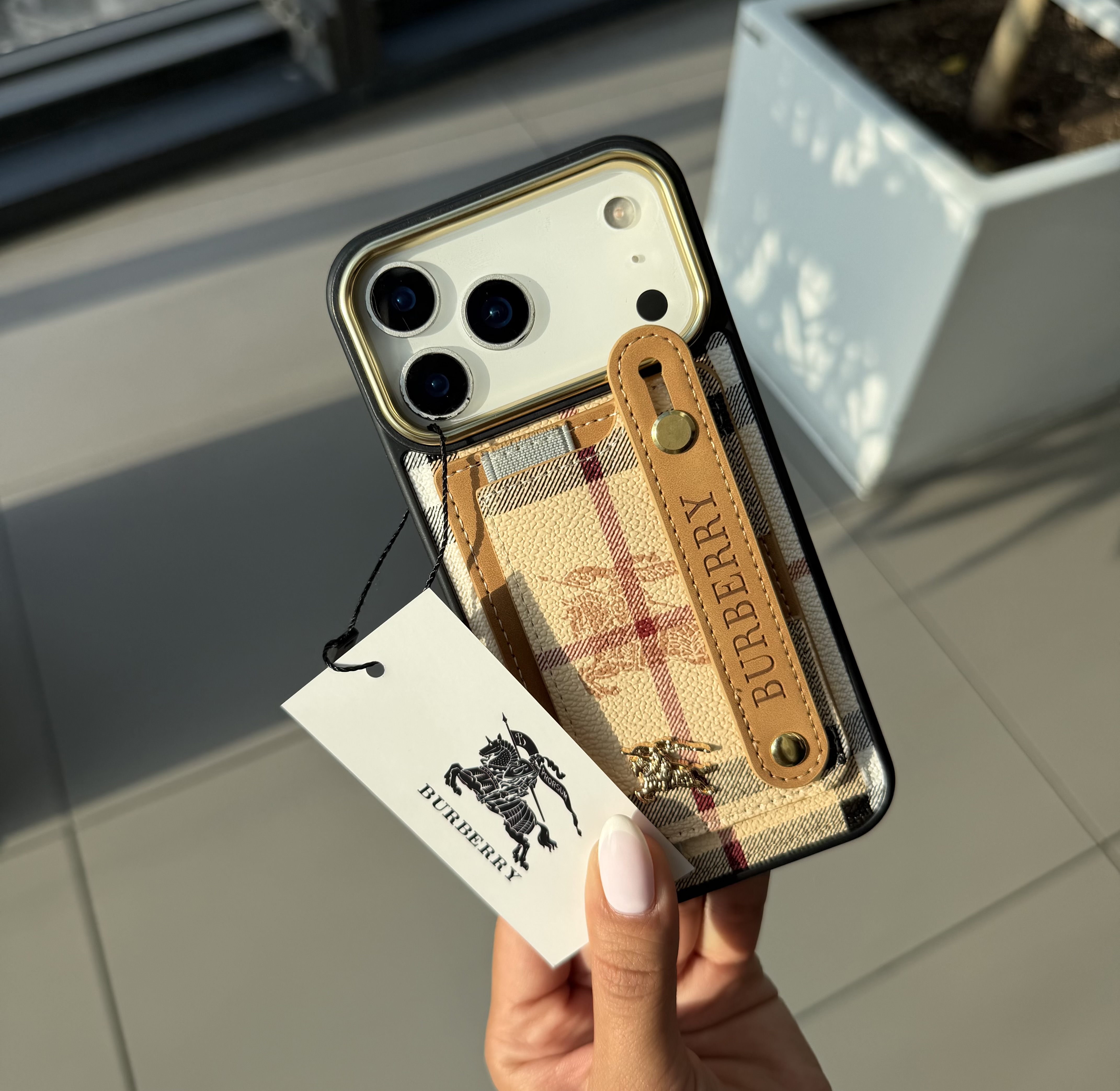گارد luxepocket(burberry)